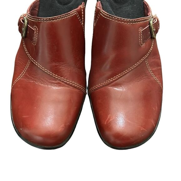 Clarks Bendables Red Leather Slip-on Shoes(Size 8.5M)